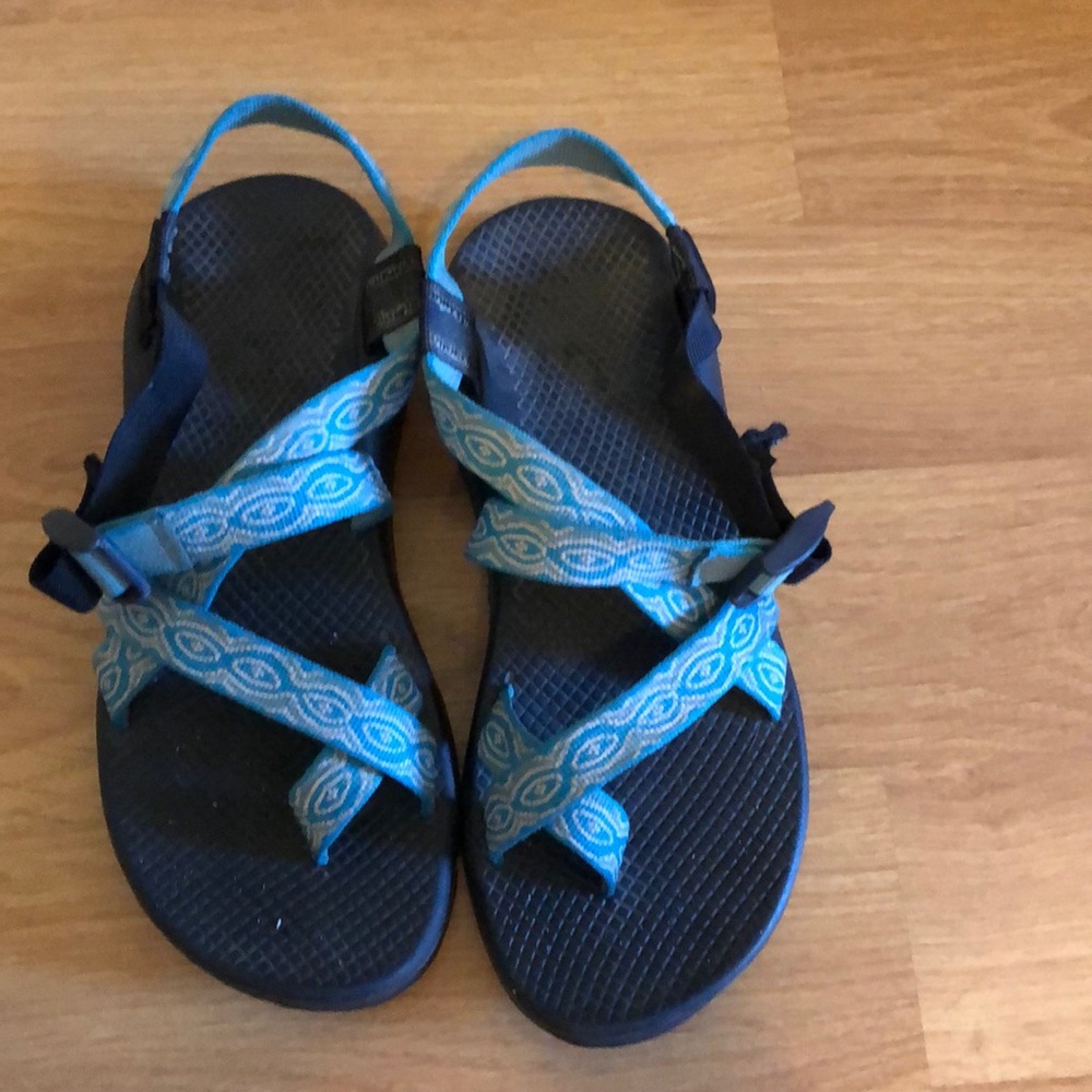 Chacos!